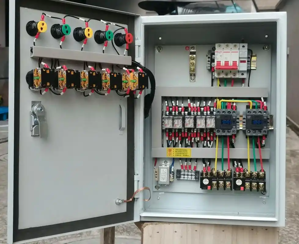 Illustration accompanying Well Pump Control Box: Working Principle, Pricing & Replacement Guide